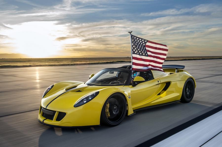  Hennessey Venom GT Spyder 2016 года  (фото 2 из 21)